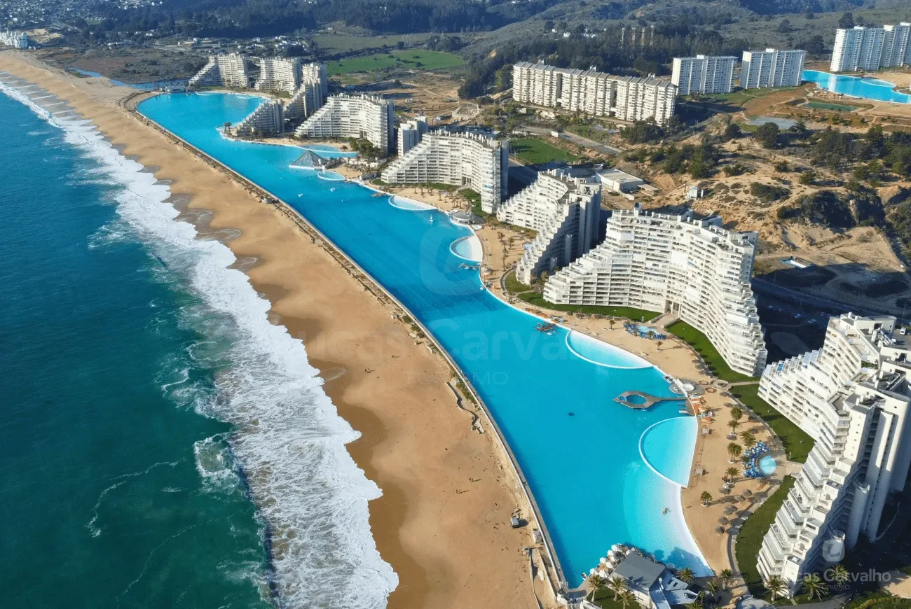 Isla Negra, Algarrobo e Vinícola Undurraga: casa de Neruda e vinhos foto 3