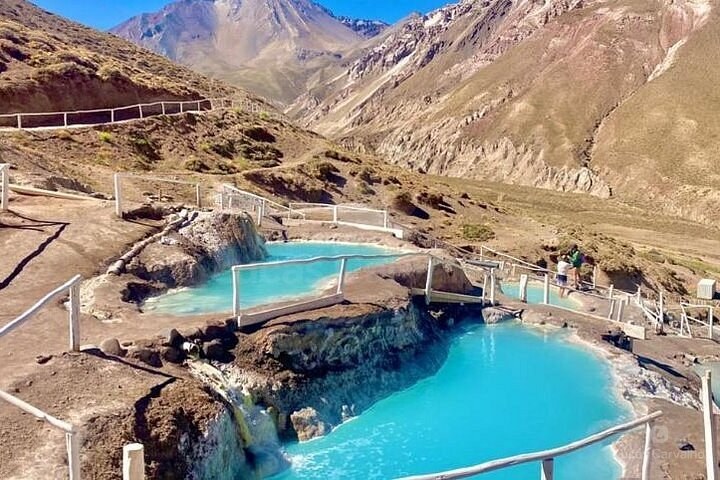 Cajón del Maipo e Termas da Colina: águas termais nos Andes saindo de Santiago