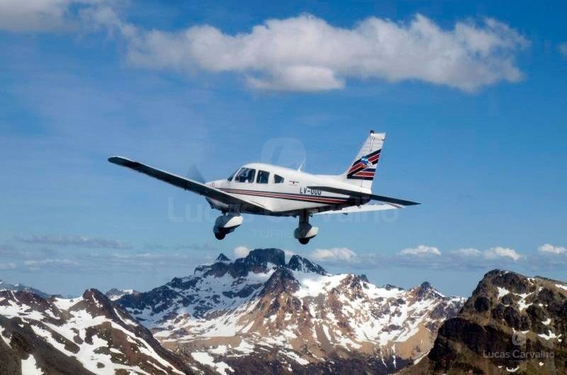 Sobrevoo de avião 1 hora foto 2