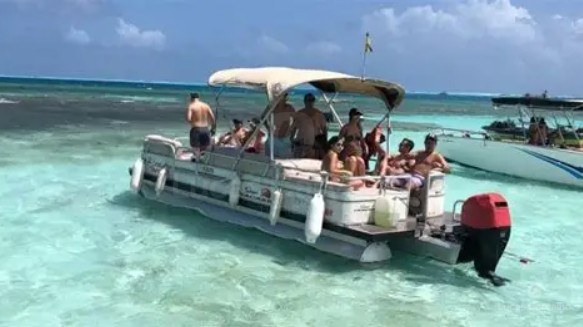 Barco Pontón Compartilhado: Com almoço foto 2